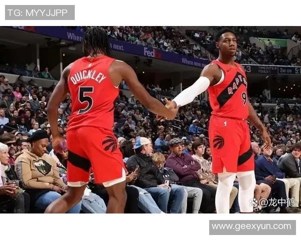 快船与猛龙历史交锋回顾及战绩分析